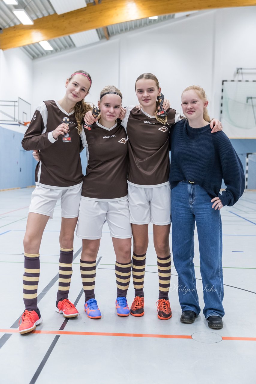 Bild 102 - C-Juniorinnen Loewinnen Cup